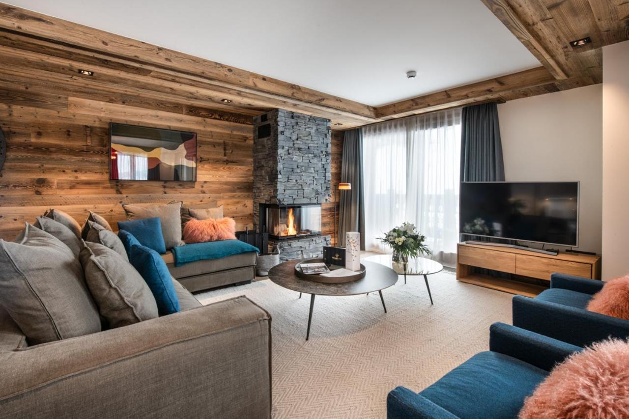 Manali Lodge By Alpine Resorts Корчевел Екстериор снимка
